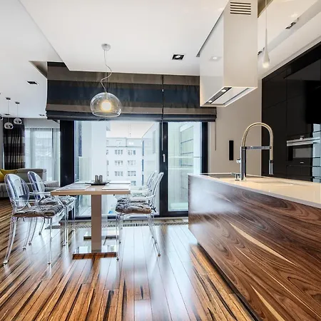 Na Fali - Premium アパート